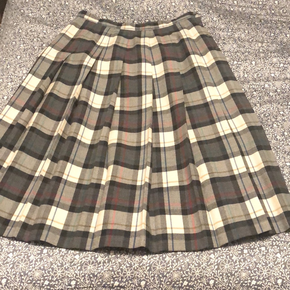 Women’s Vintage tea length skirt